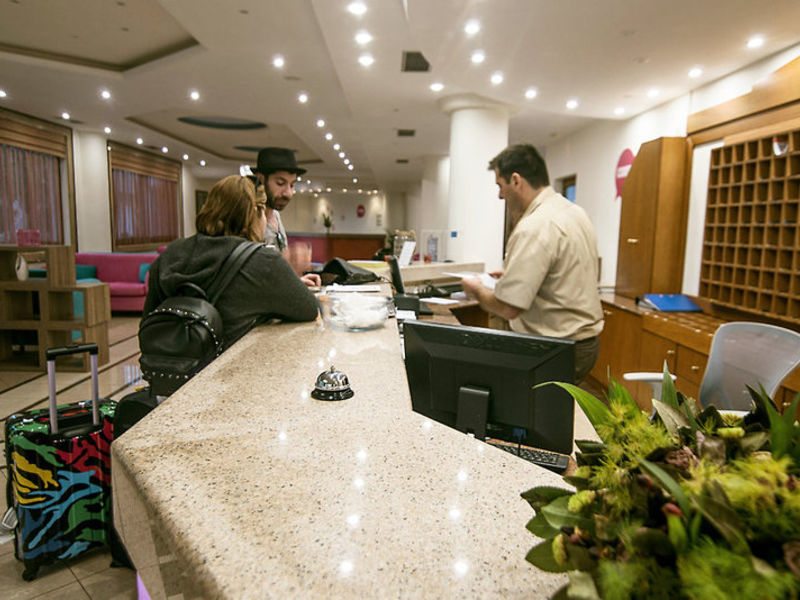 COOEE Lavris Hotel