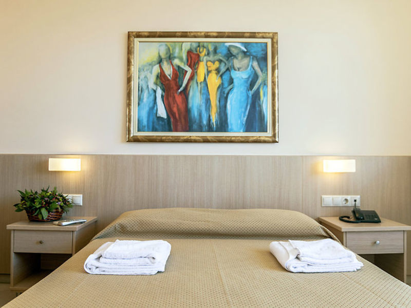 COOEE Lavris Hotel