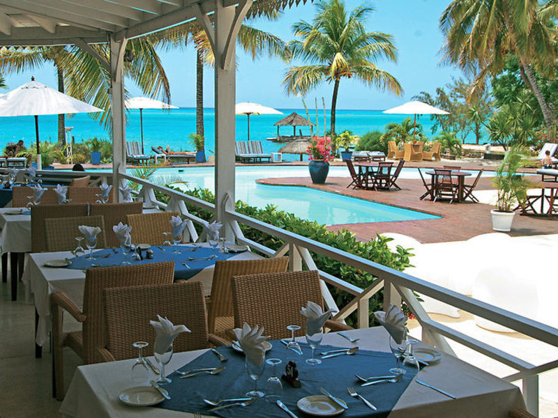 Coral Azur Beach Resort