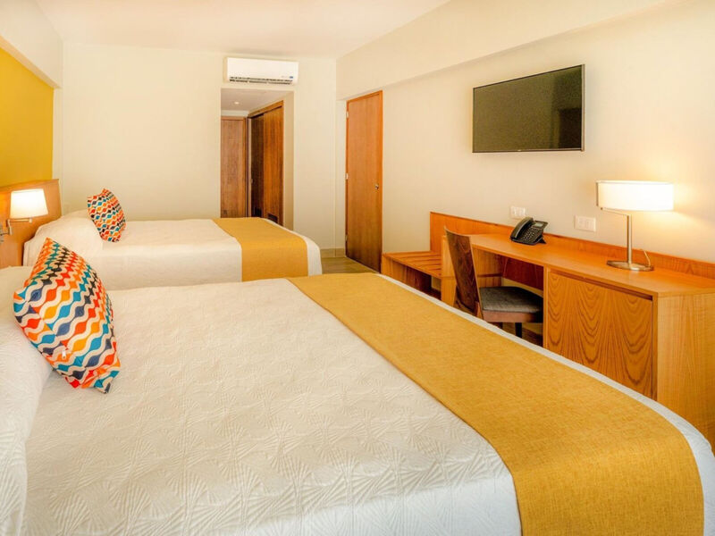 Coral Costa Caribe Resort & Spa