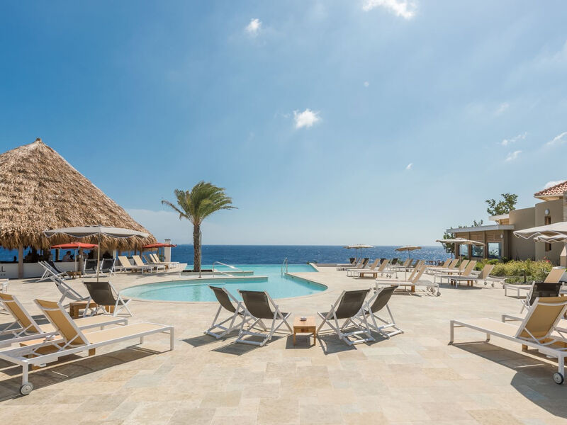 Coral Estate Luxury Resort