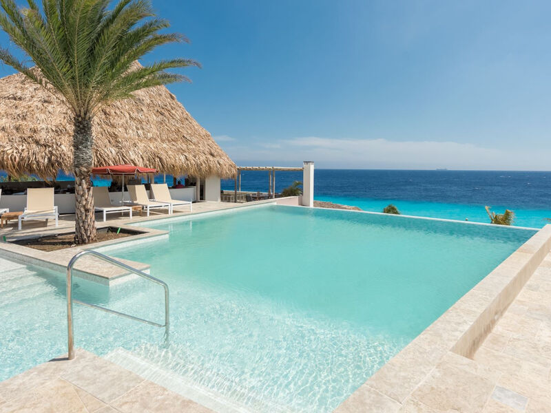 Coral Estate Luxury Resort