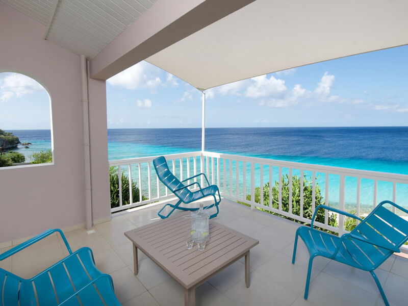 Coral Estate Luxury Resort