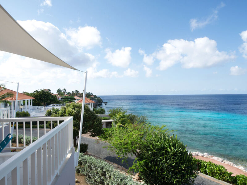 Coral Estate Luxury Resort