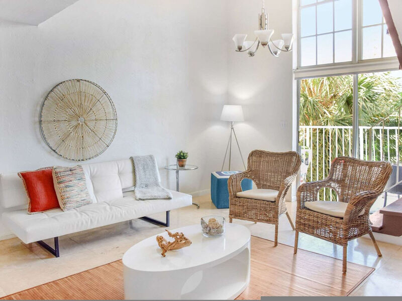 Coral Reef Suites Key Biscayne Mia