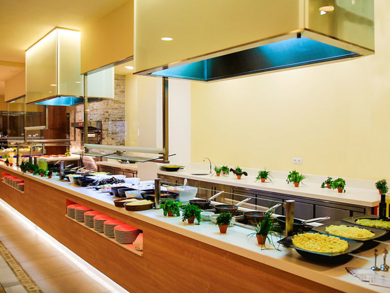 Costa Adeje Gran Hotel