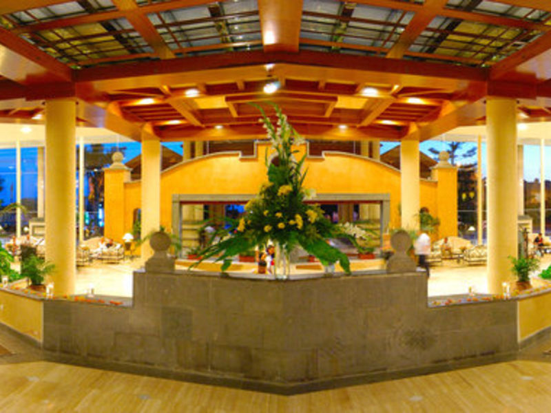 Costa Adeje Gran Hotel