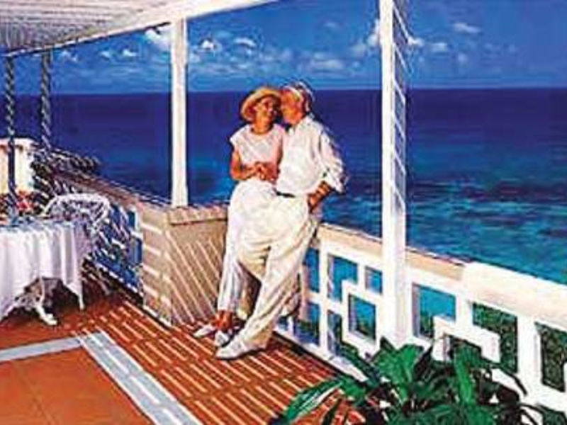 Couples Sans Souci