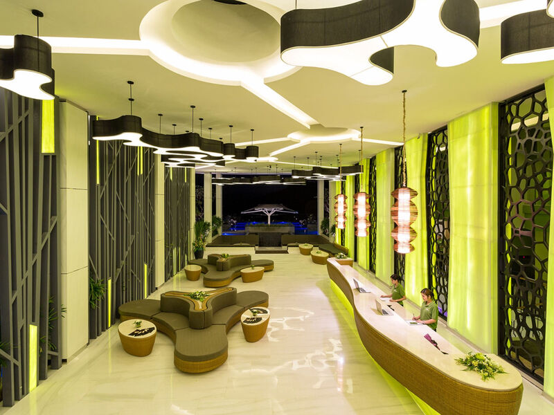 Crest Resort &Amp; Pool Villas