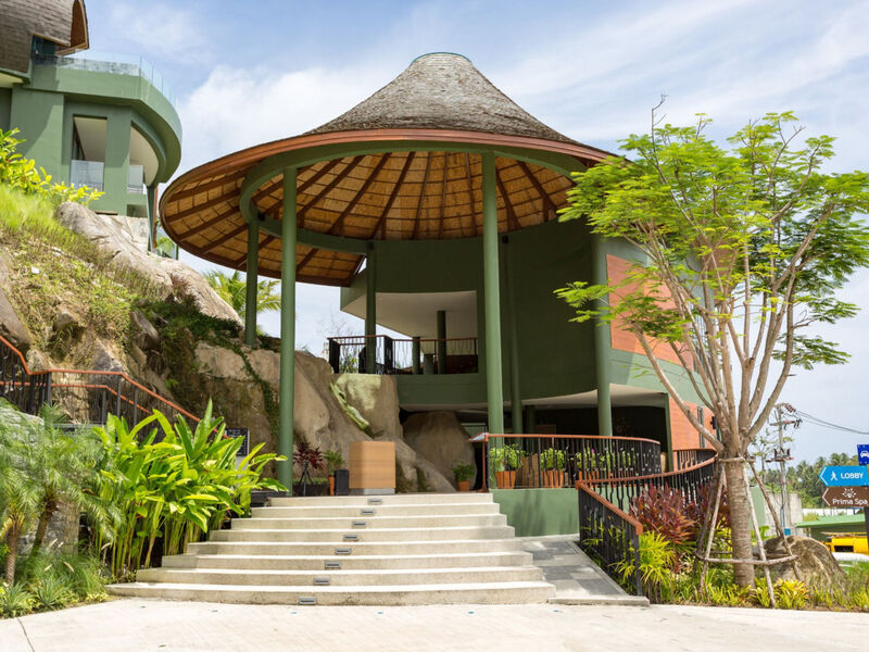 Crest Resort &Amp; Pool Villas