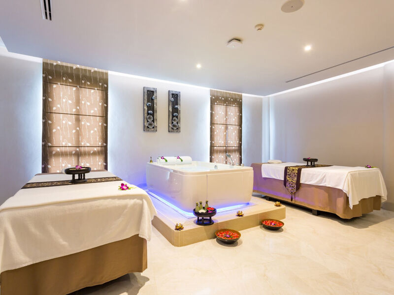 Crest Resort &Amp; Pool Villas