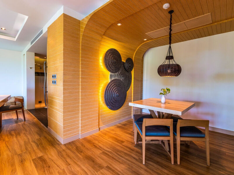 Crest Resort &Amp; Pool Villas