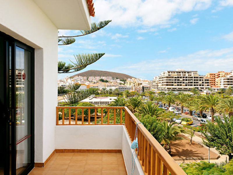 Cristian & Tenerife Sur