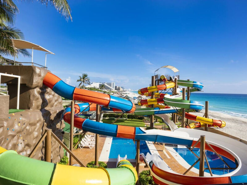 Crown Paradise Club Cancun All Inclusive