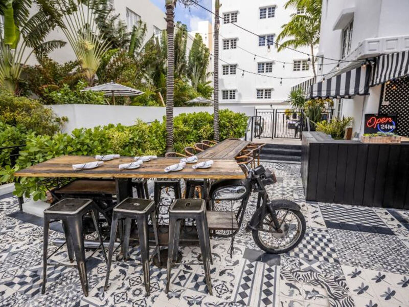 Croydon Miami Beach