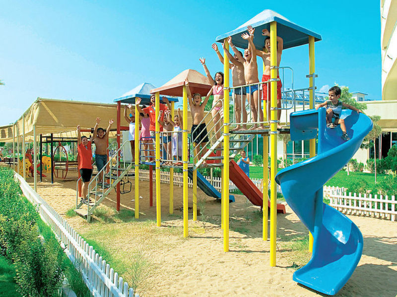 Crystal Admiral Resort & Spa