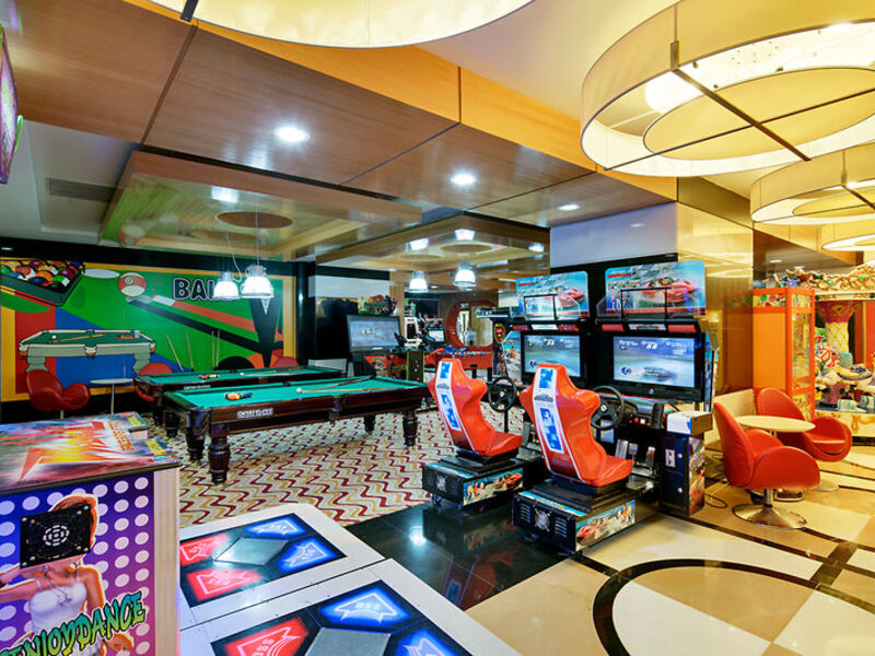 Crystal Family Resort & Spa