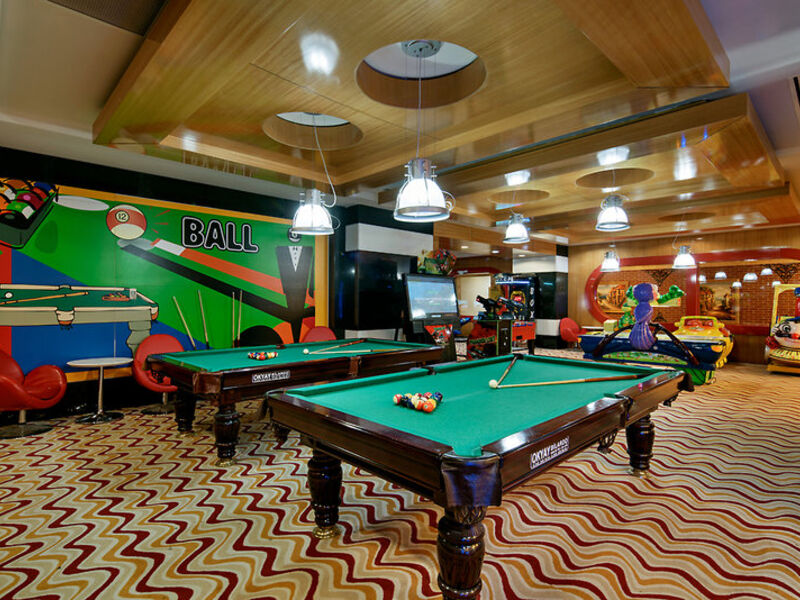 Crystal Family Resort & Spa