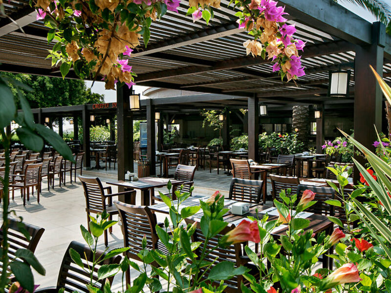 Crystal Family Resort & Spa