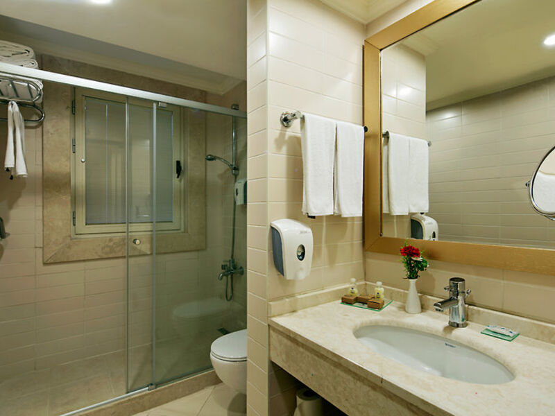 Crystal Family Resort & Spa