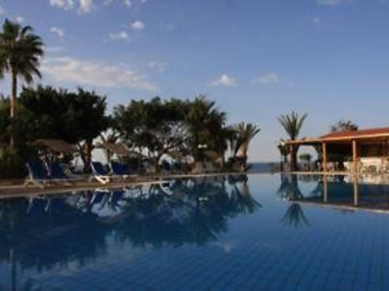 Crystal Springs Beach Hotel