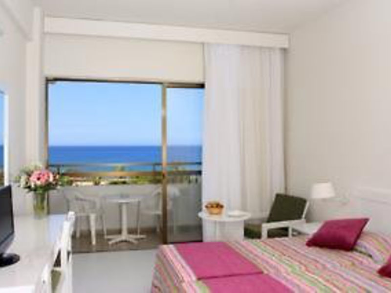 Crystal Springs Beach Hotel