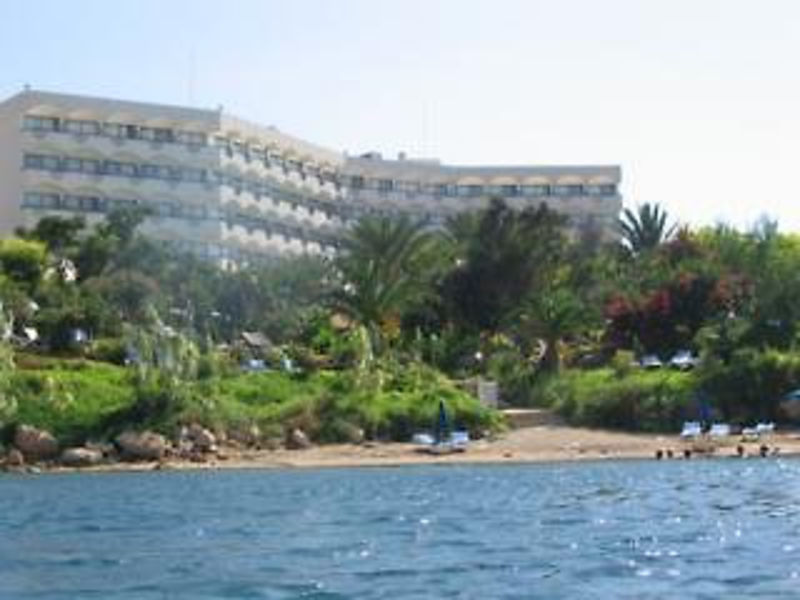 Crystal Springs Beach Hotel