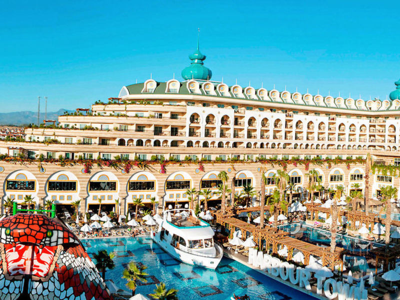 Crystal Sunset Luxury R. & Spa