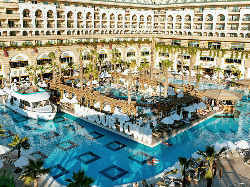 Crystal Sunset Luxury R. & Spa
