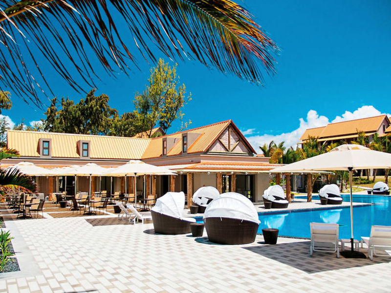 Crystals Beach Resort & S