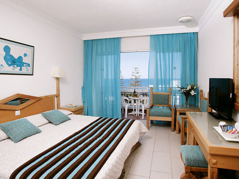 Cypria Maris Beach & Spa Hotel