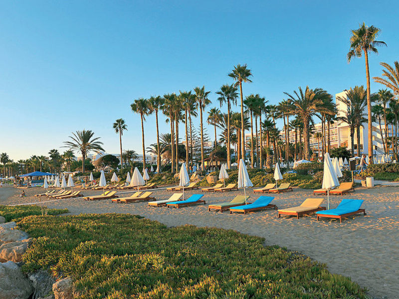 Cypria Maris Beach & Spa Hotel