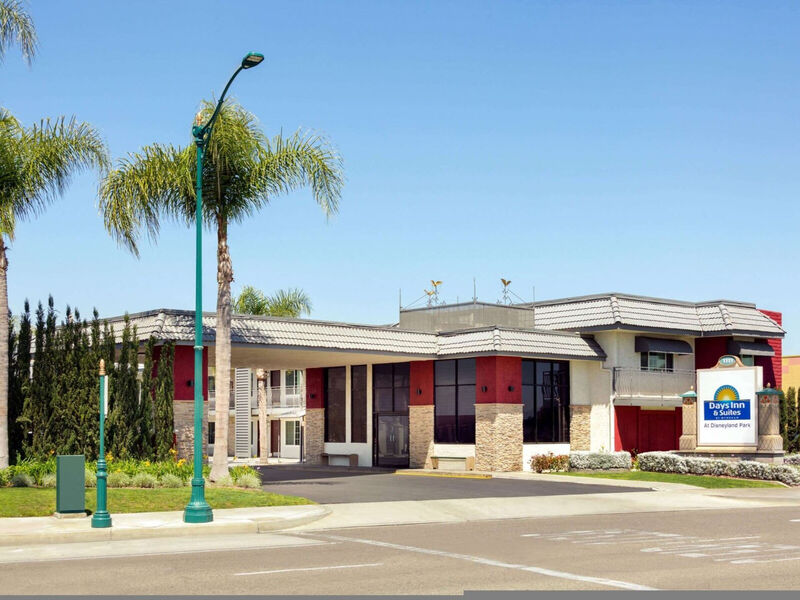 Days Inn By Wyndham Anaheim Disneyland