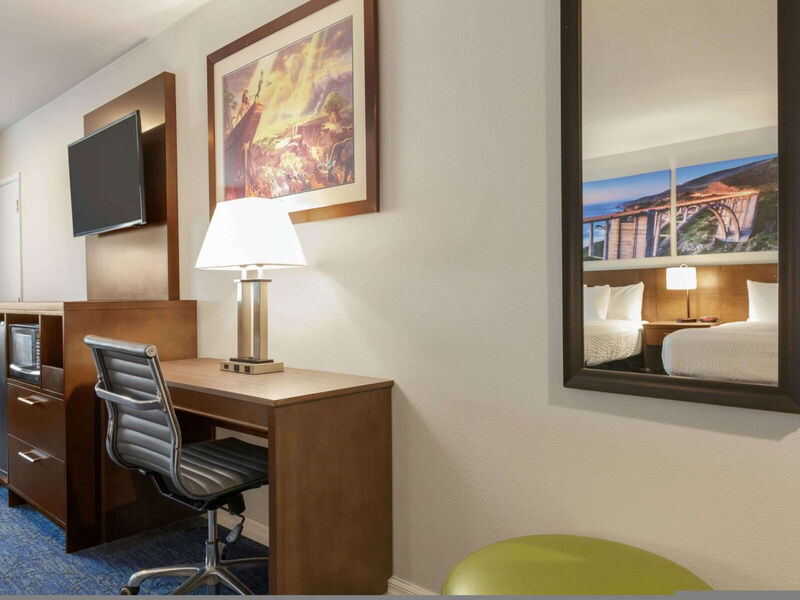 Days Inn By Wyndham Anaheim Disneyland