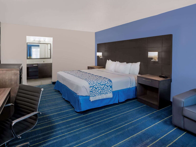 Days Inn By Wyndham Anaheim Disneyland