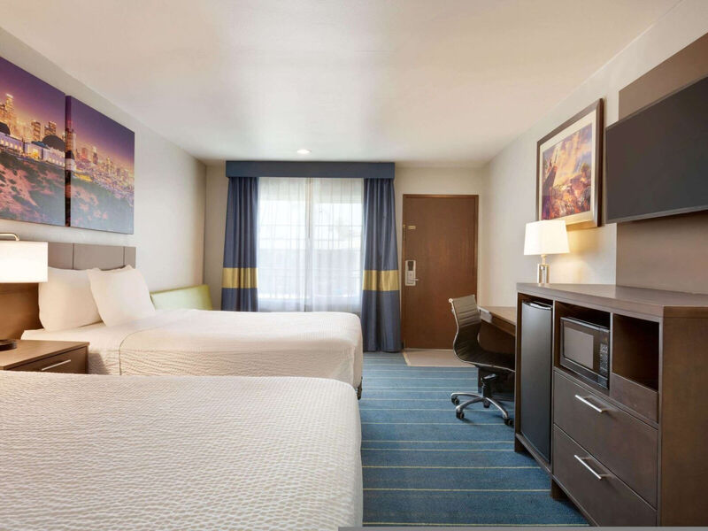 Days Inn By Wyndham Anaheim Disneyland