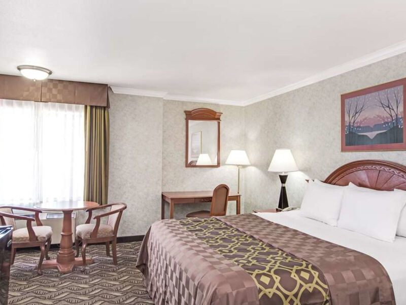 Days Inn By Wyndham Los Angeles Lax Manhattan Beac