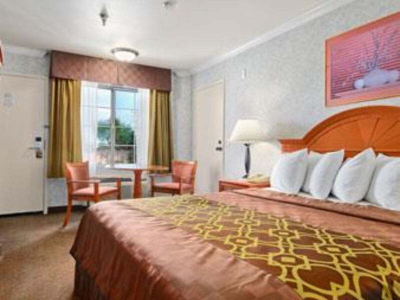 Days Inn By Wyndham Los Angeles Lax Manhattan Beac