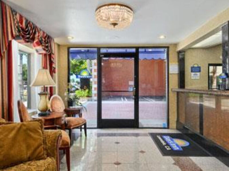 Days Inn By Wyndham Los Angeles Lax Manhattan Beac