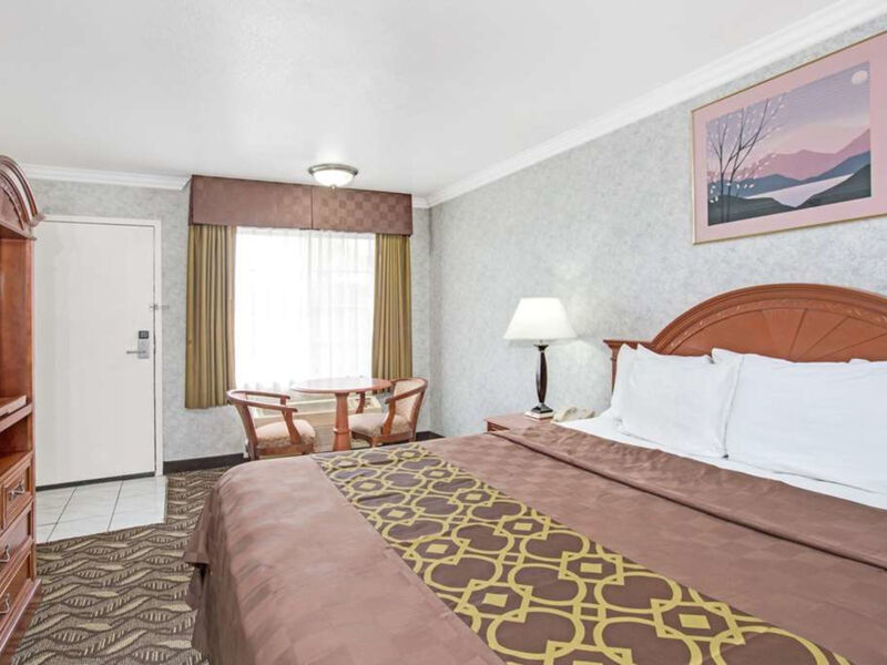 Days Inn By Wyndham Los Angeles Lax Manhattan Beac