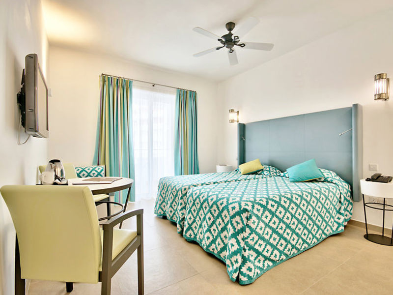 db San Antonio Hotel + Spa