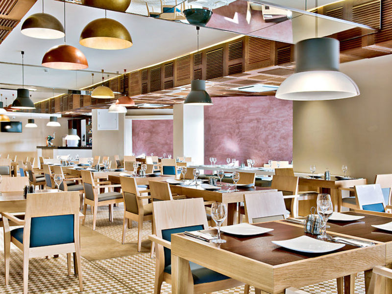 db San Antonio Hotel + Spa