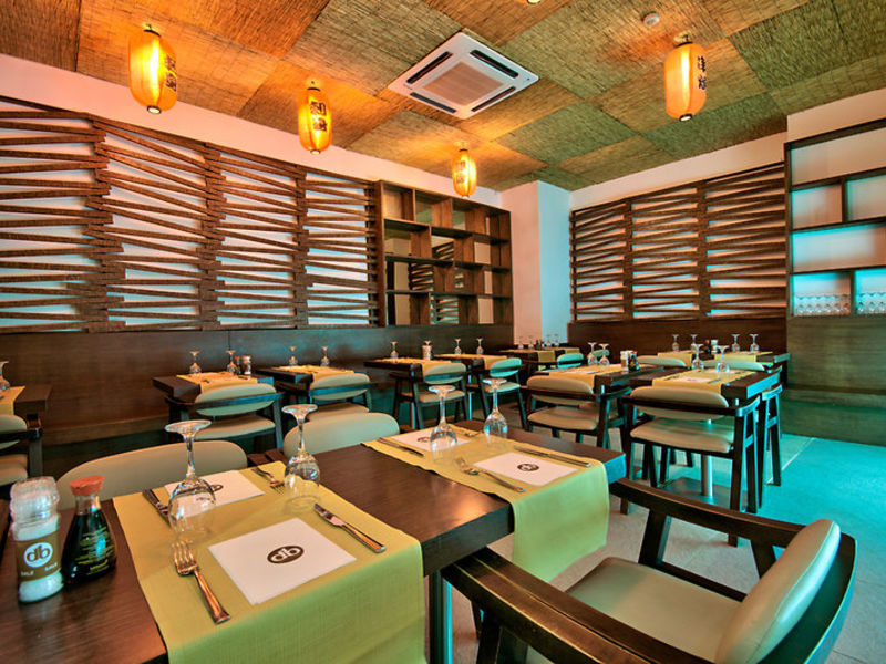 db Seabank Resort + Spa