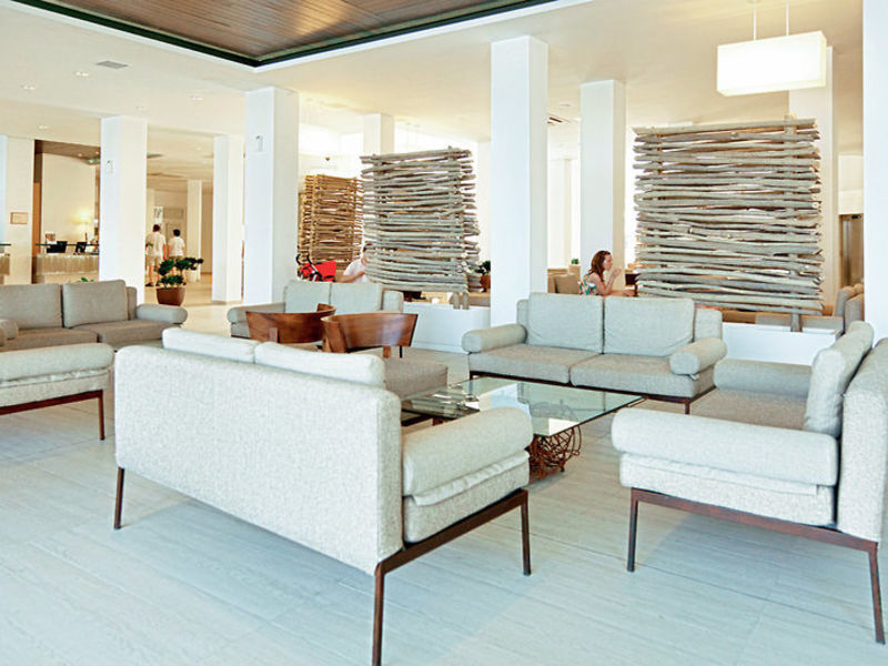 db Seabank Resort + Spa