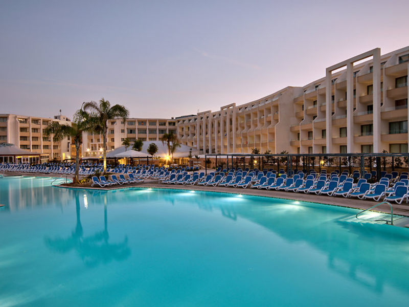 db Seabank Resort + Spa