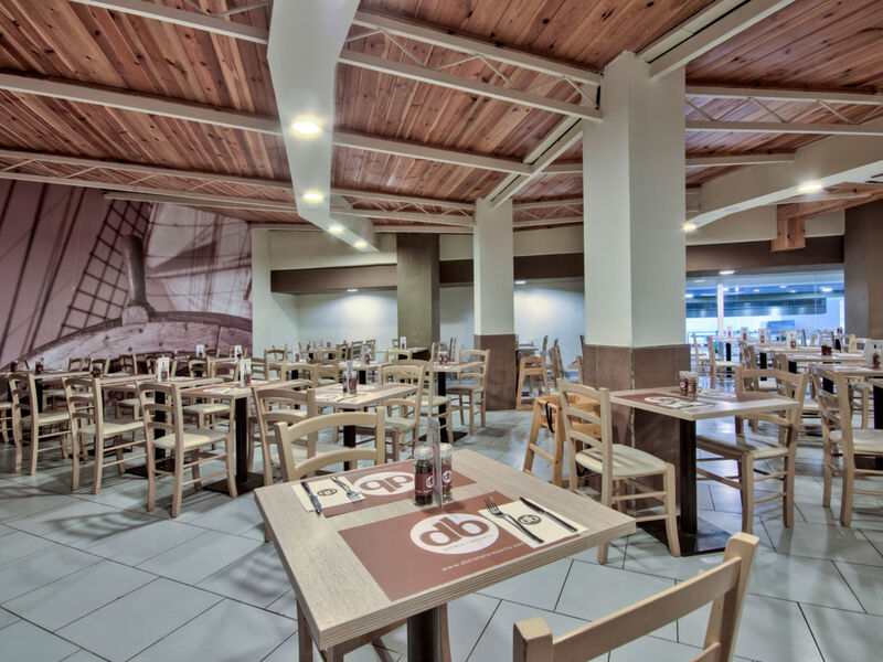 Db Seabank Resort + Spa