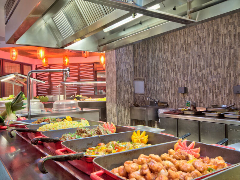 Db Seabank Resort + Spa