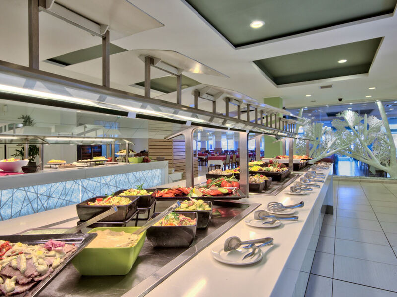 Db Seabank Resort + Spa