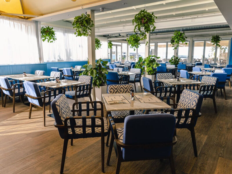 Db Seabank Resort + Spa