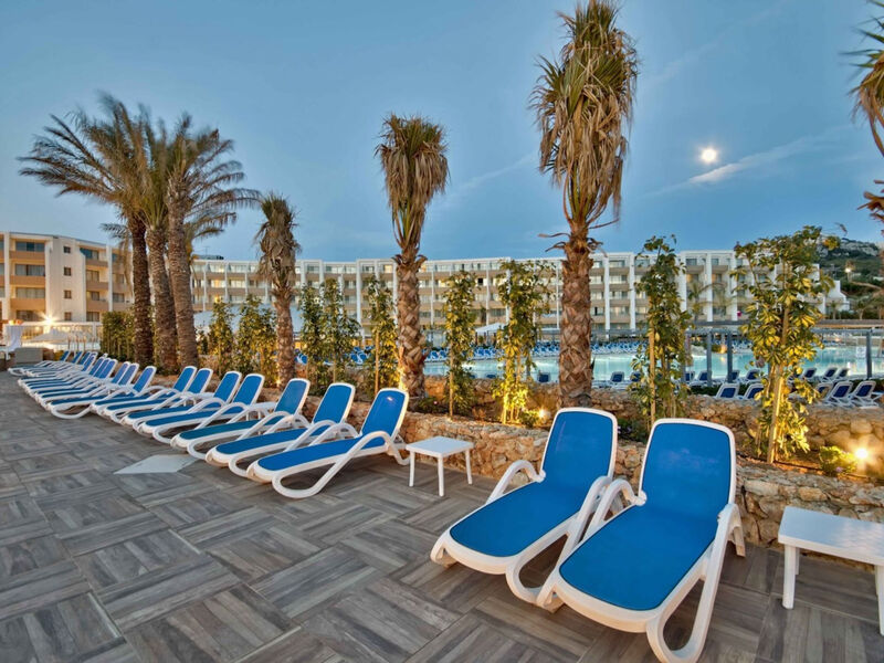 Db Seabank Resort + Spa